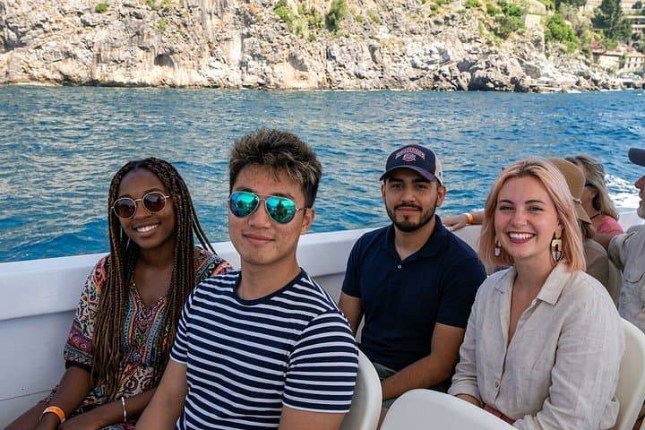 Naples: Amalfi Coast Tour with Villa Rufolo and optional Boat