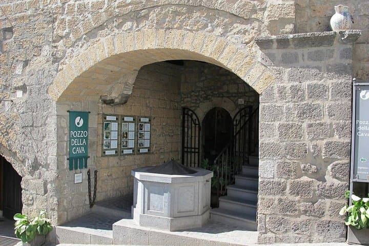 Papal Power and Engineering Marvels at Orvieto Self-Guided Tour