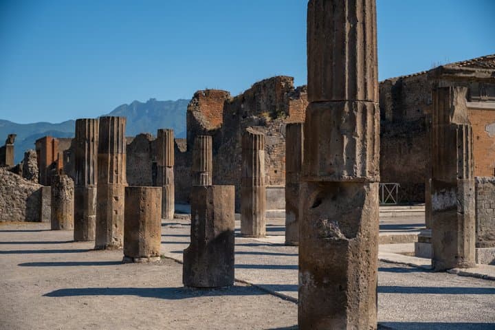 From Rome: Pompeii and Sorrento – Sun, Stones and Flavours