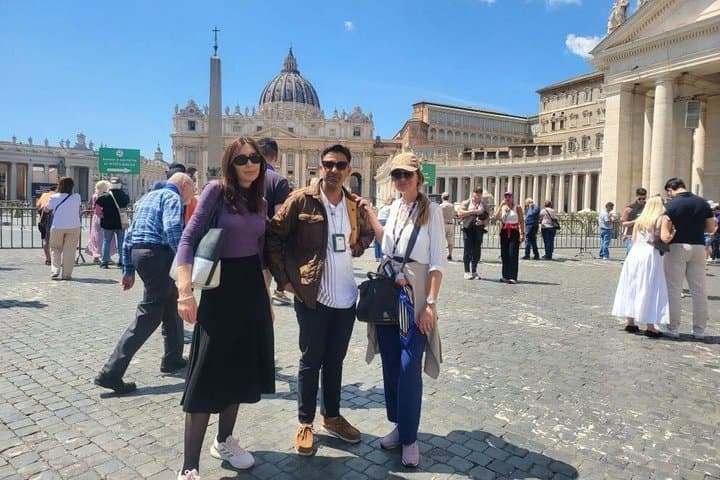 St. Peter Basilica Tour with Expert Guide and Optional Dome