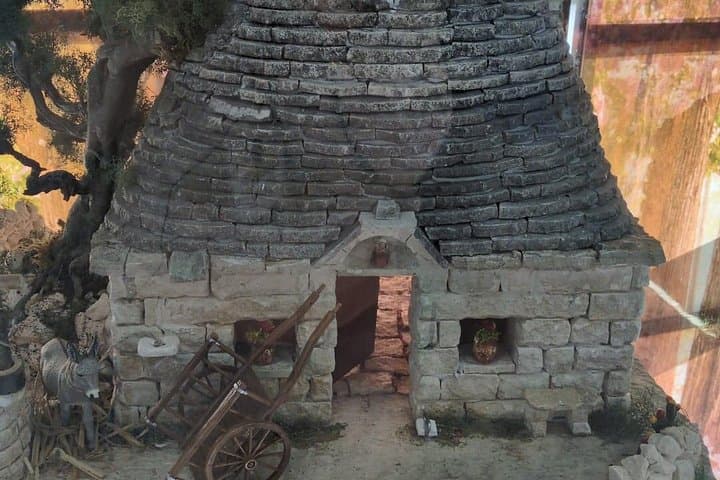 Culinary historical welcome and guided walk among the trulli