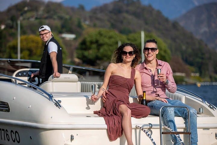Private boat tour with skipper