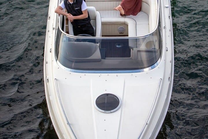 Private boat tour with skipper