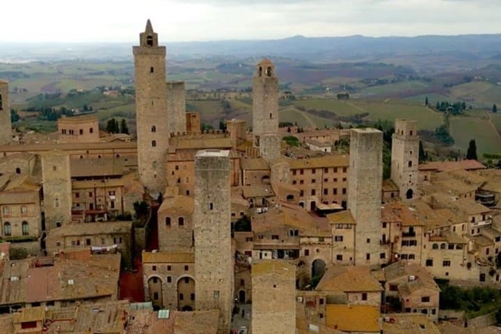 Wine, Gelato & Cheese in San Gimignano from Florence [MAX 8pp]