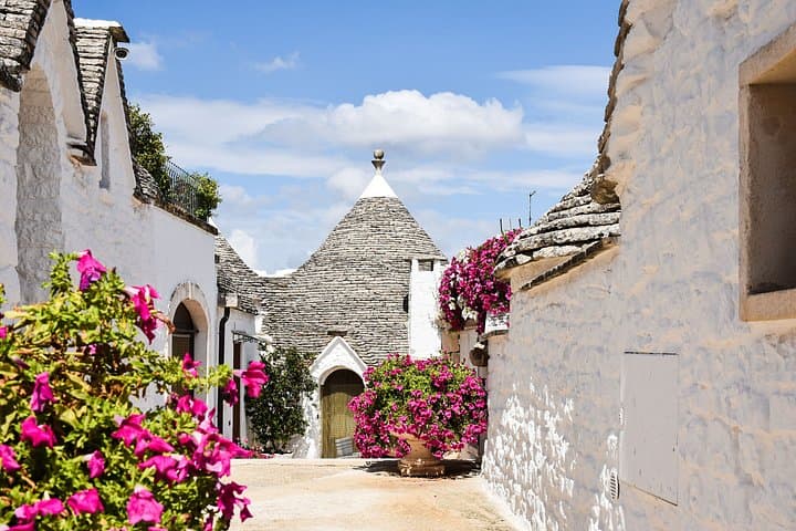 From Bari Alberobello and Matera With Tour Guide