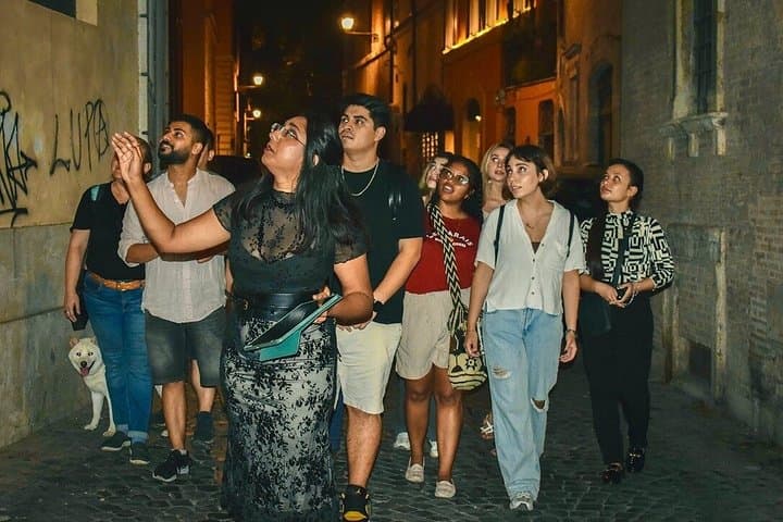 Evening Walking Tour of Rome Trevi Fountain Pantheon and More