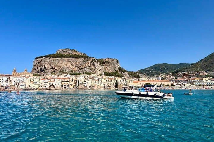 Cefalù : Mini Yacht Tour with Aperitif, Snorkeling and Caves