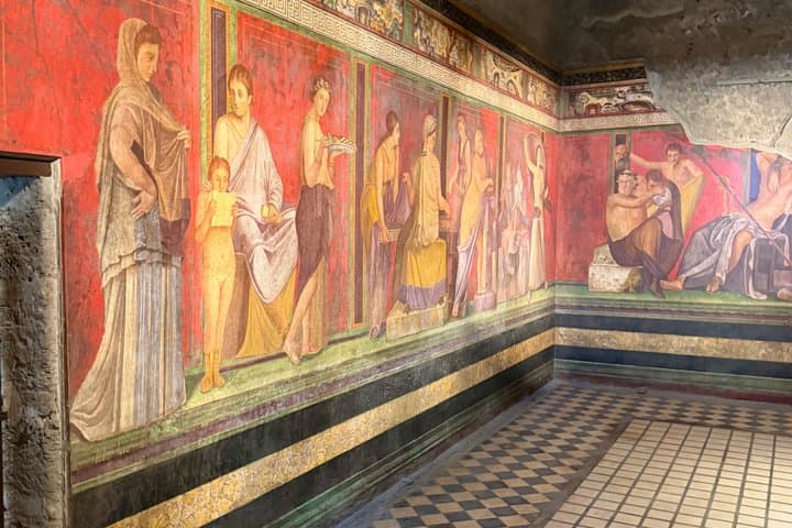 Pompeii Small Group Tour Avoid the Crowds with Local Guide