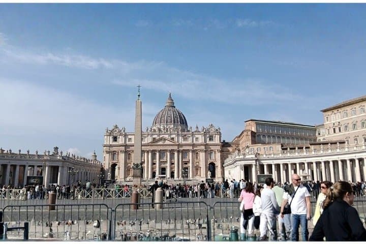 Skip the Line St Peter Basilica Papal Tomb Tomb With Audio Guide