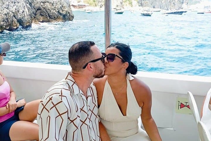 Tour from Naples: Sorrento, Positano and Amalfi with Boat Ride