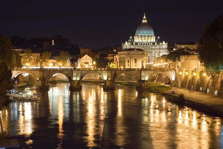 Evening Walking Tour of Rome Trevi Fountain Pantheon and More