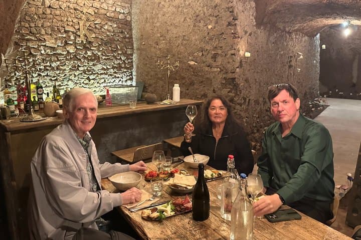 Rome: Candlelight Food & Wine Tasting in Ancient Roman Cellar