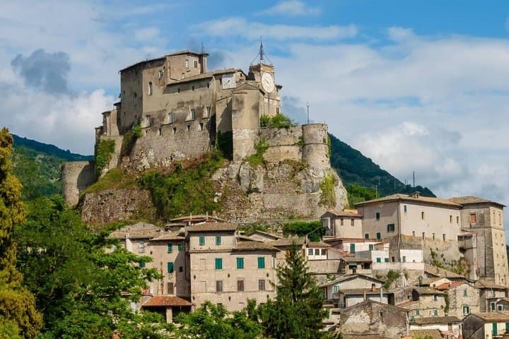 Countryside Tour of Tivoli Subiaco and Lago del Turano