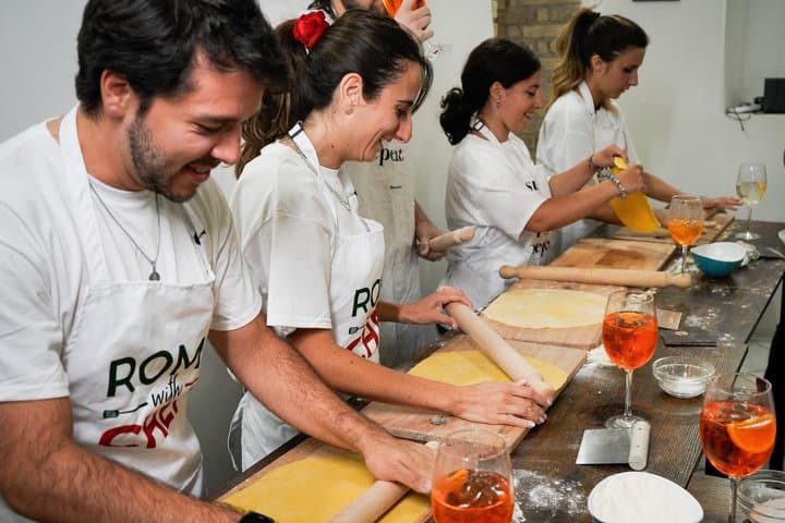 Rome: 3 Spritz Cocktails & Fresh Pasta Cooking Class