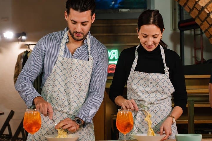 Rome: 3 Spritz Cocktails & Fresh Pasta Cooking Class