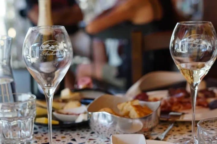 Tasting with winery visit in the heart of Franciacorta