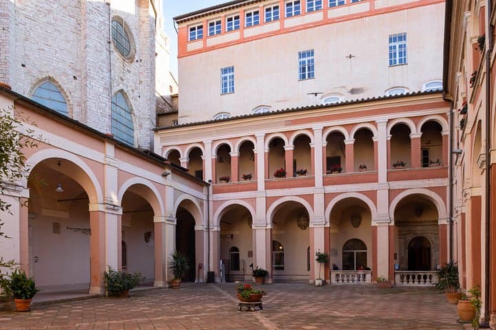 Perugia Sotterranea : guided tour of the archaeological area