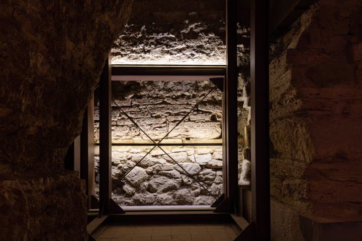Perugia Sotterranea : guided tour of the archaeological area