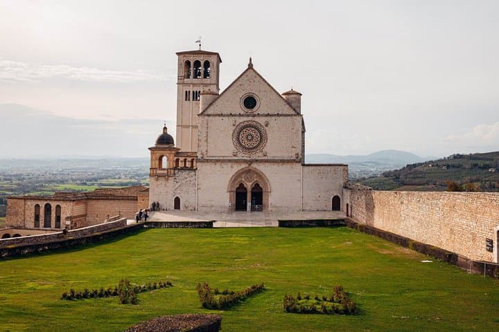 Guided tour of the Basilica of San Francesco in Assisi