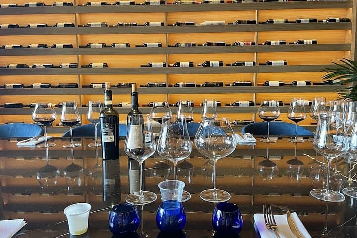 Small Group Positano Wine Tasting Experience with Food Pairing