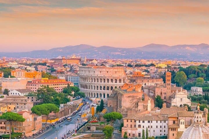 Golden Hour in Rome Colosseum and Trevi Fountain Experience