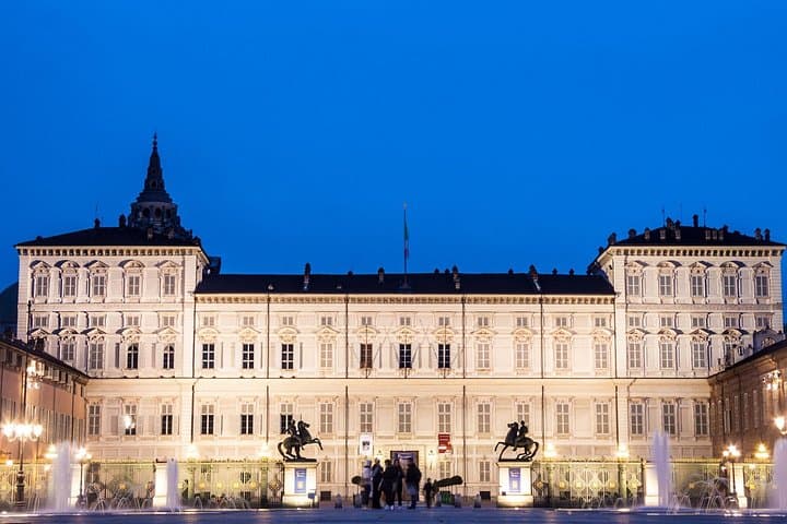 Turin Scavenger Hunt & Highlights Self-Guided Walking Tour