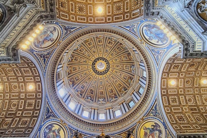 St. Peter's Basilica Priority Entrance with Audio Guide