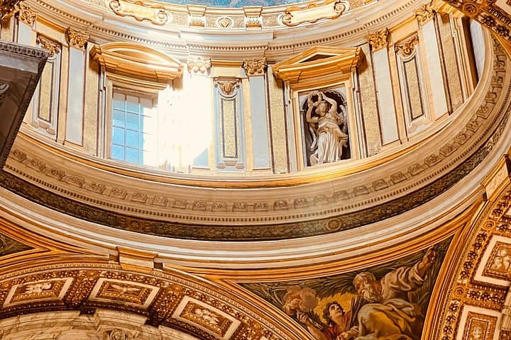 St. Peter's Basilica Priority Entrance with Audio Guide