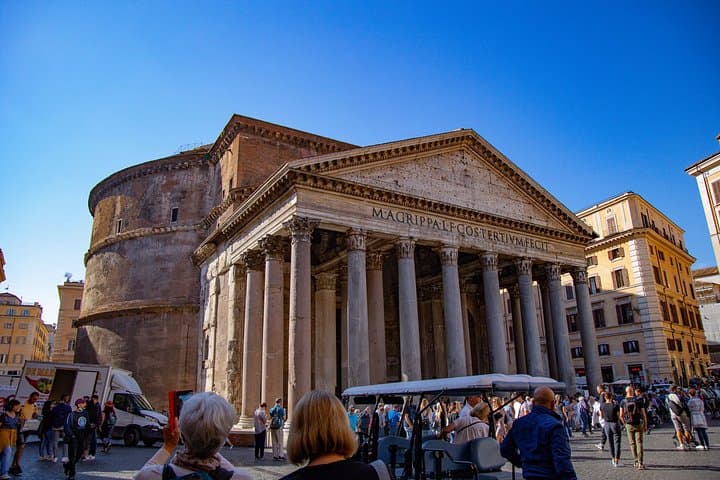 Rome Walking Tour : Colosseum, Trevi Fountain, Pantheon & Navona