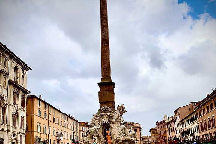 Rome Walking Tour : Colosseum, Trevi Fountain, Pantheon & Navona