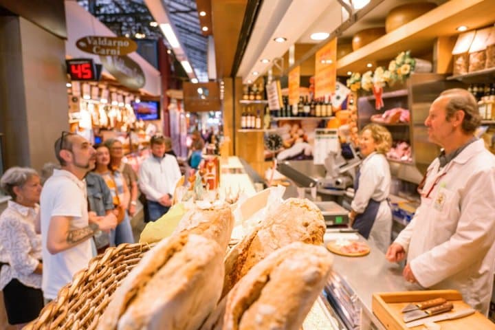 Sant'Ambrogio Market Food Tour with Tastings led by a local Chef