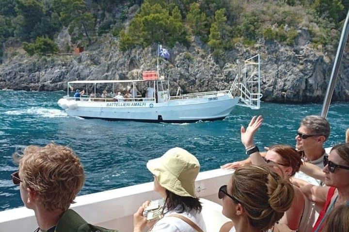 From Naples small group Sorrento Positano & Amalfi with boat tour