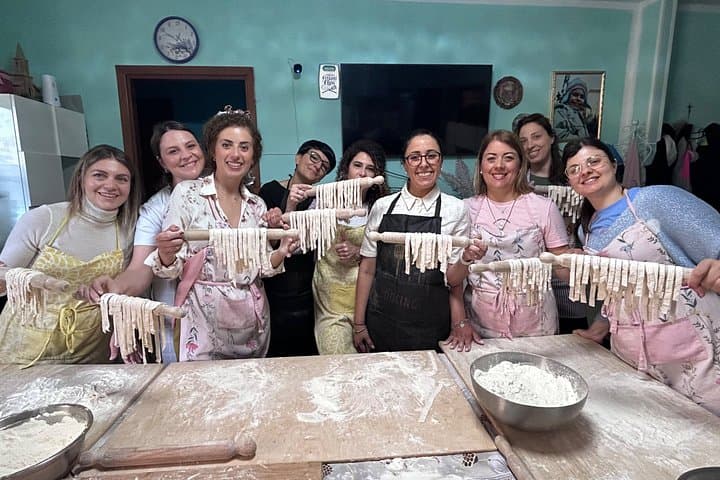 Traditional cooking class with tortellini, gnocchi, tagliatelle