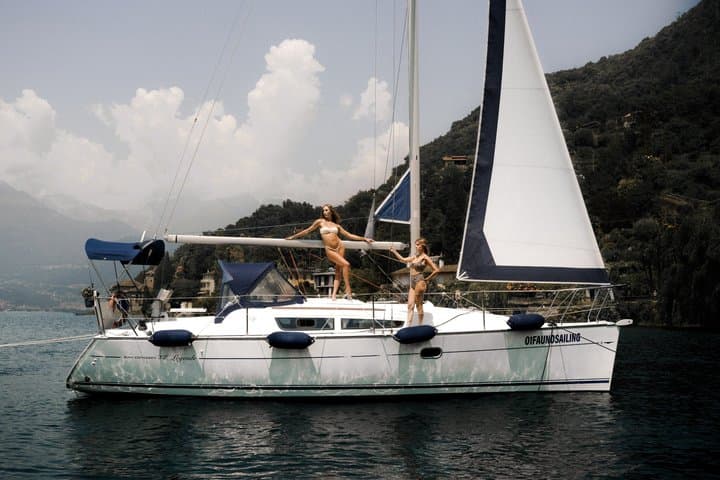 Lake Como SMALL GROUP Boat Tour Aperitivo & Prosecco Included