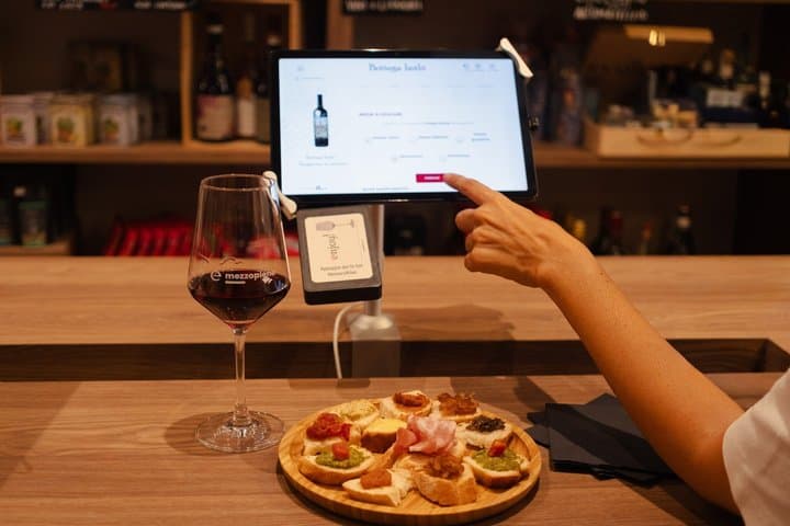Food and Wine Experience in Bologna, Italy