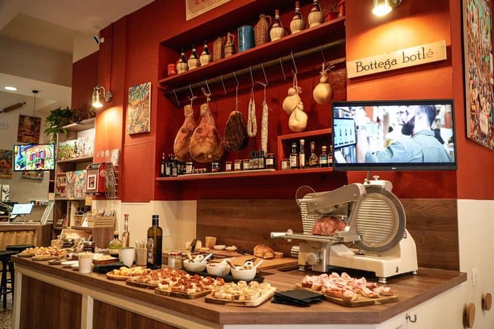 Food and Wine Experience in Bologna, Italy