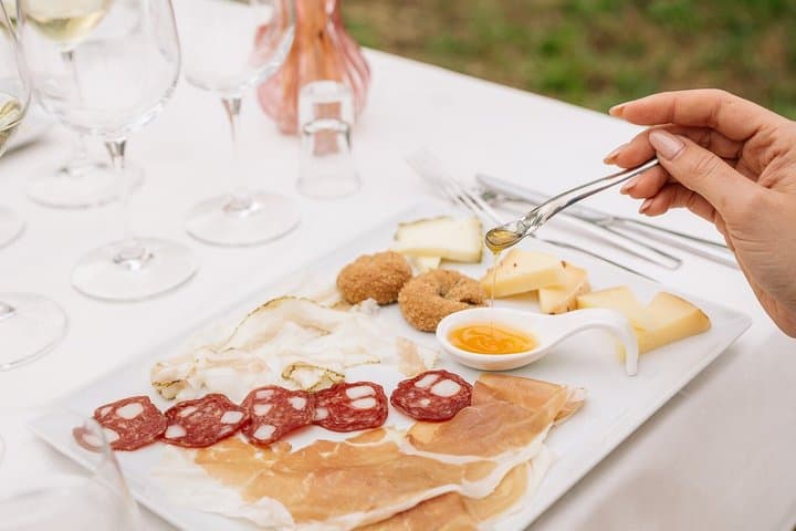 From Rome to Pompei: High-Speed Train, Guided Tour, Winery Lunch!