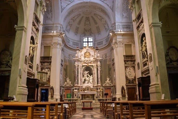 Secret Livorno: Walking Journey with History, Canals, and Legends