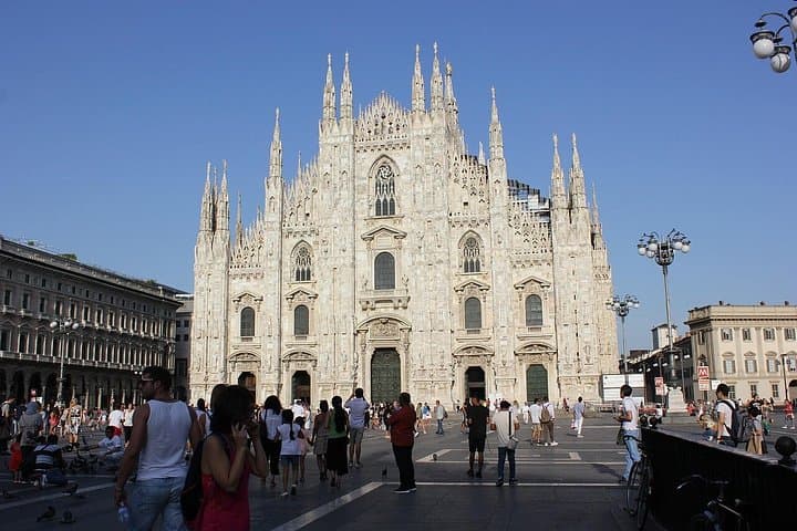 Milan Duomo Fast-Track Entry Ticket with Rooftops by Lift
