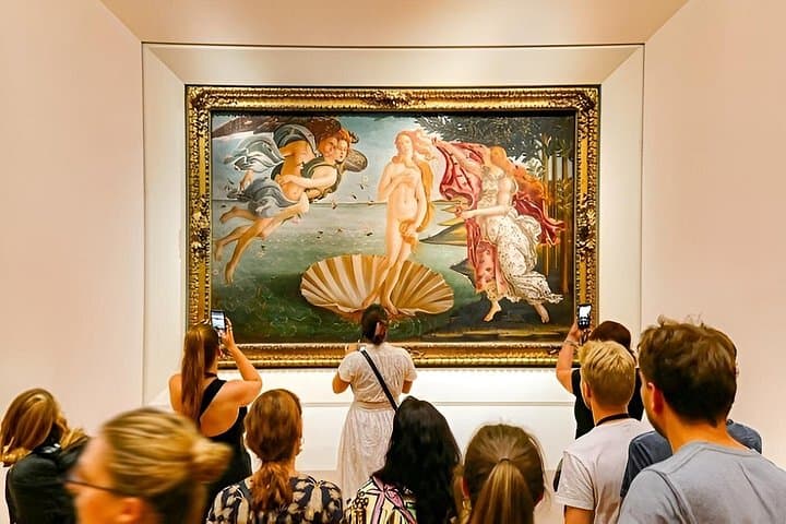 Uffizi Gallery Tour with Small Group and Expert Guide