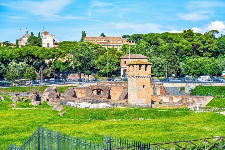 Self Guided Walk Tour in Rome Colosseum Forum and Palatine Hill