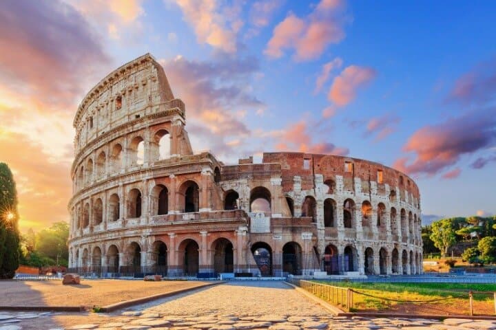 Self Guided Walk Tour in Rome Colosseum Forum and Palatine Hill
