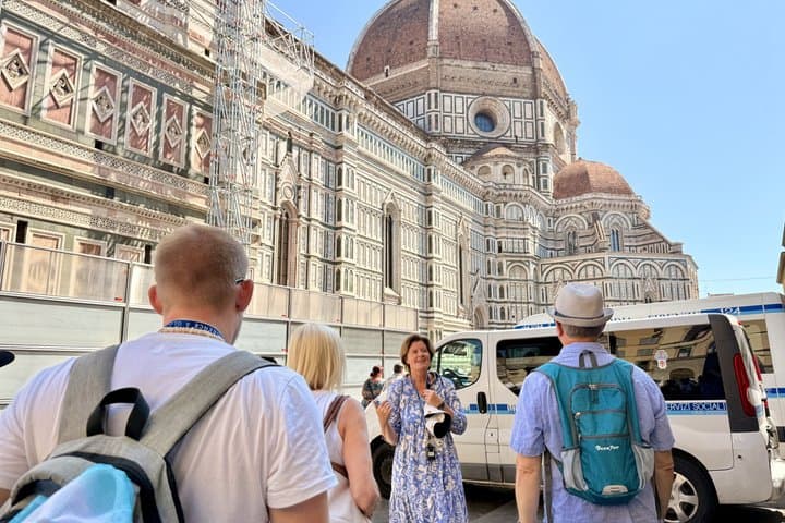 Uffizi & Accademia Timed Entry: Small Group Duomo Walking Tour