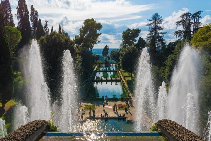 Tivoli Villas Day Trip from Rome in Hadrian Villa and Villa dEste