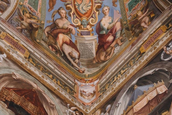 Vatican Museums Early Morning Entrance Private Tour