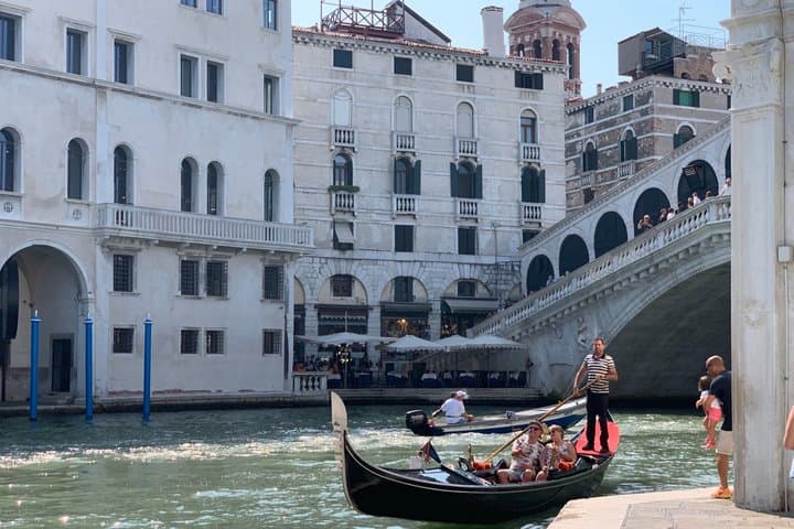 Venice Luxury Private Day Tour with Gondola Ride from Rome