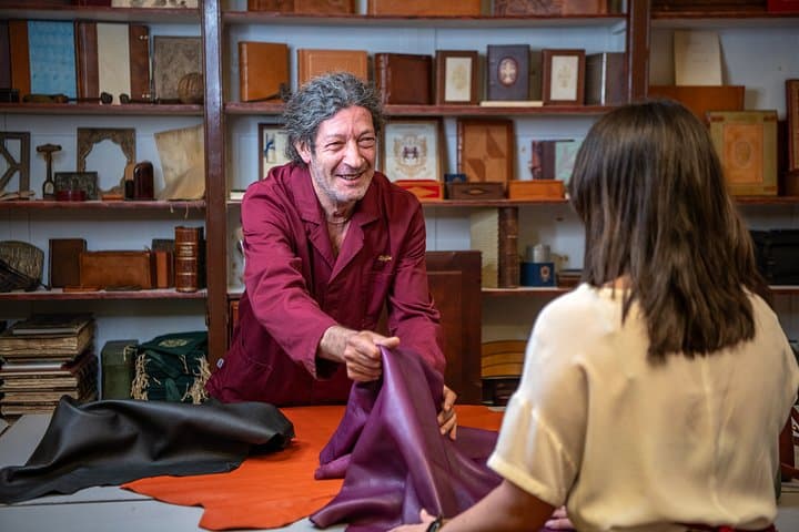 Private Florence Leather Tour Personal Shopper and Inside Access