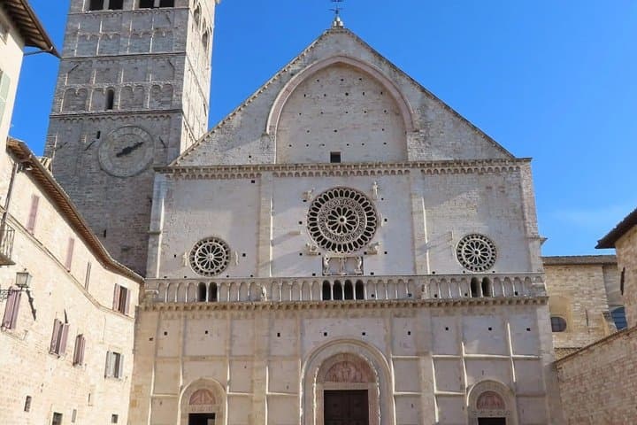 From Riches to Rags: A Self-Guided Walking Tour of Assisi