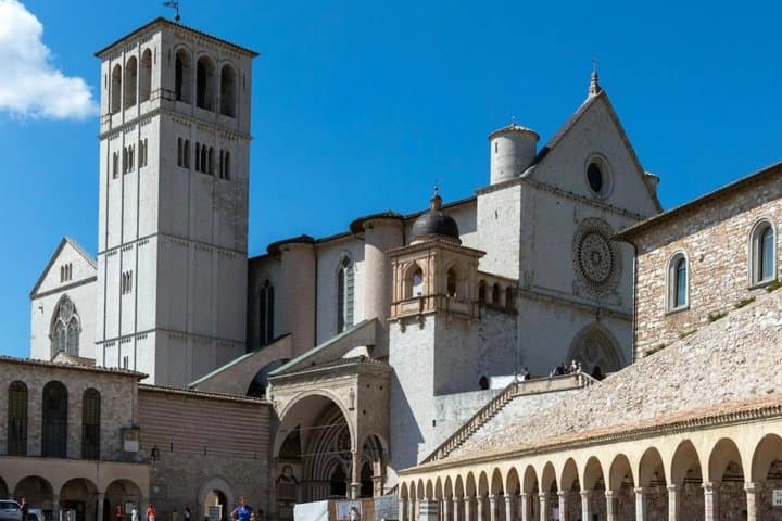From Riches to Rags: A Self-Guided Walking Tour of Assisi