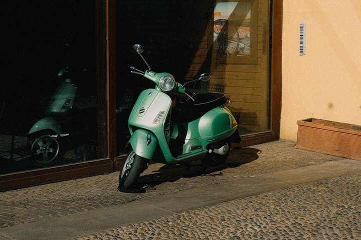 Vespa tour to discover the Colli Bolognesi with lunch